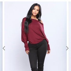 Fashion Nova burgundy sweater